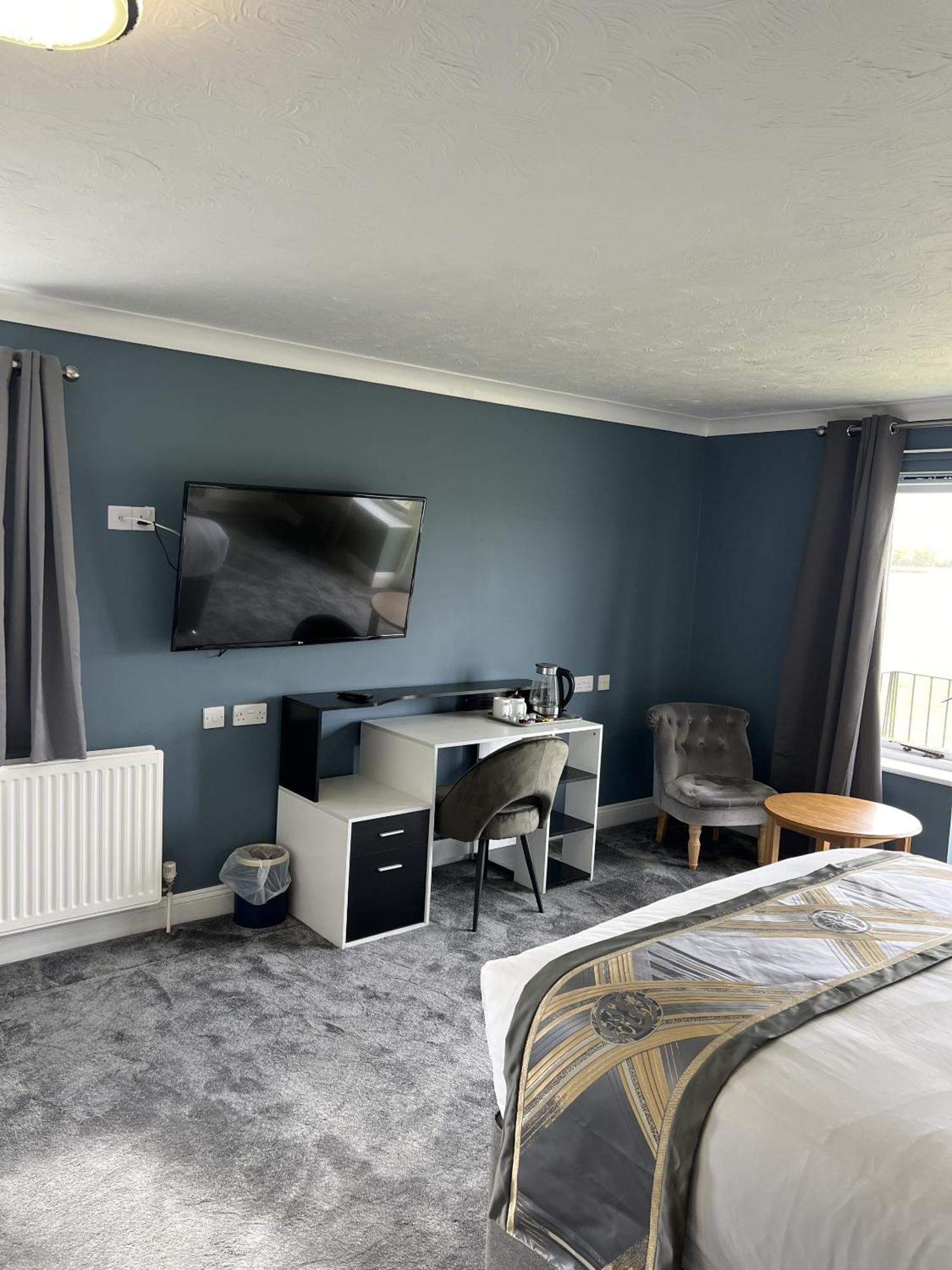 Dolphin Hotel Cambridge St Ives  Eksteriør bilde